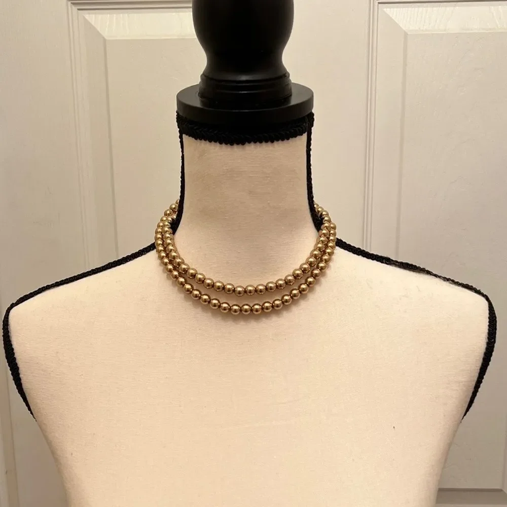 Vintage Monet 14” gold tone choker necklace.